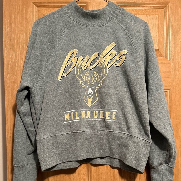 Milwaukee Buck's Mock Neck Sweatshirt - Picture 8 of 12